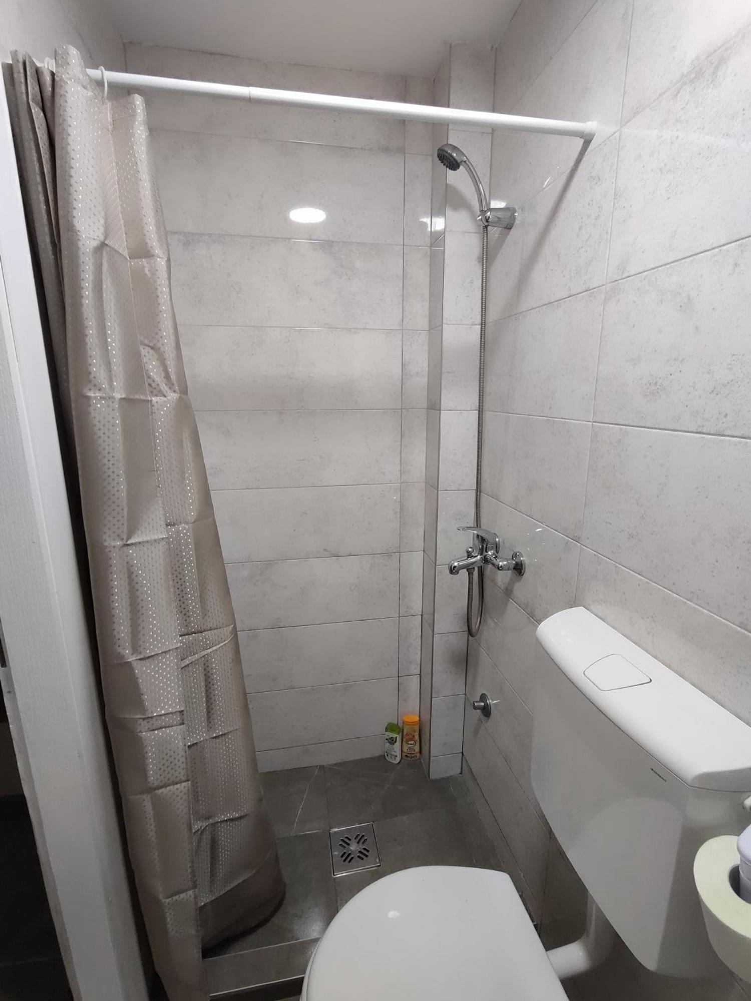 Studio Apartman Free Parking Rubikon Белград Екстериор снимка